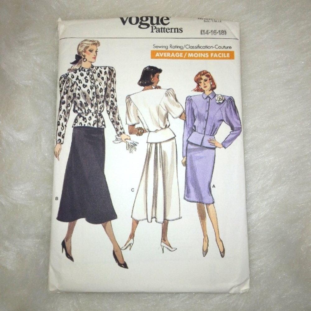 VOGUE 7011 Misses Top and skirt Size 14-16-18